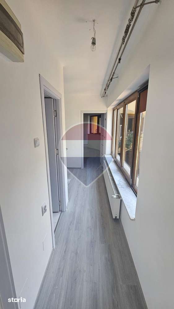 Apartament cu scara interioara,ultracentral,COMISION 0% — fotografia 3