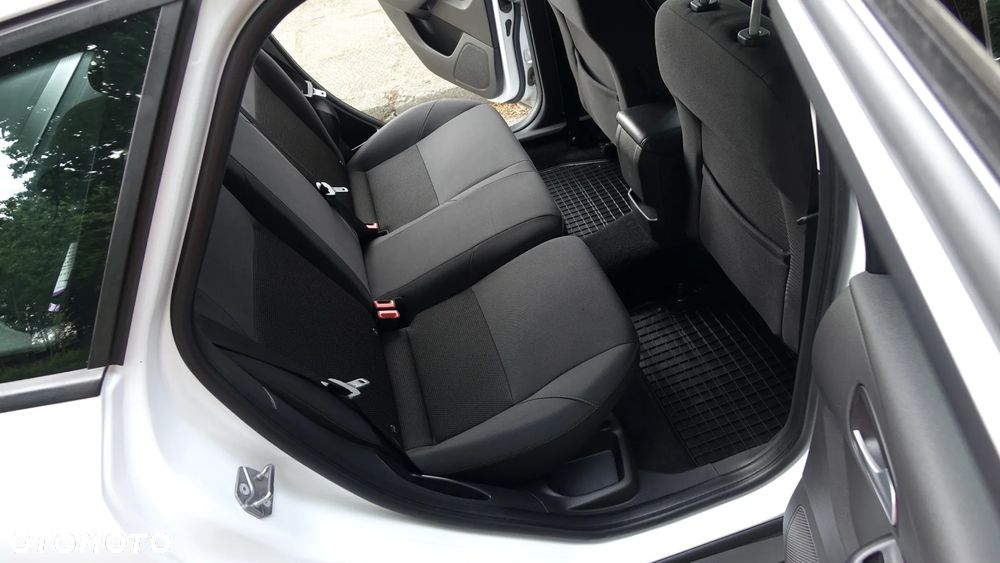 Ford Focus Turnier 1.5 TDCi ECOnetic 88g Start-Stopp-Sy Titanium - 11