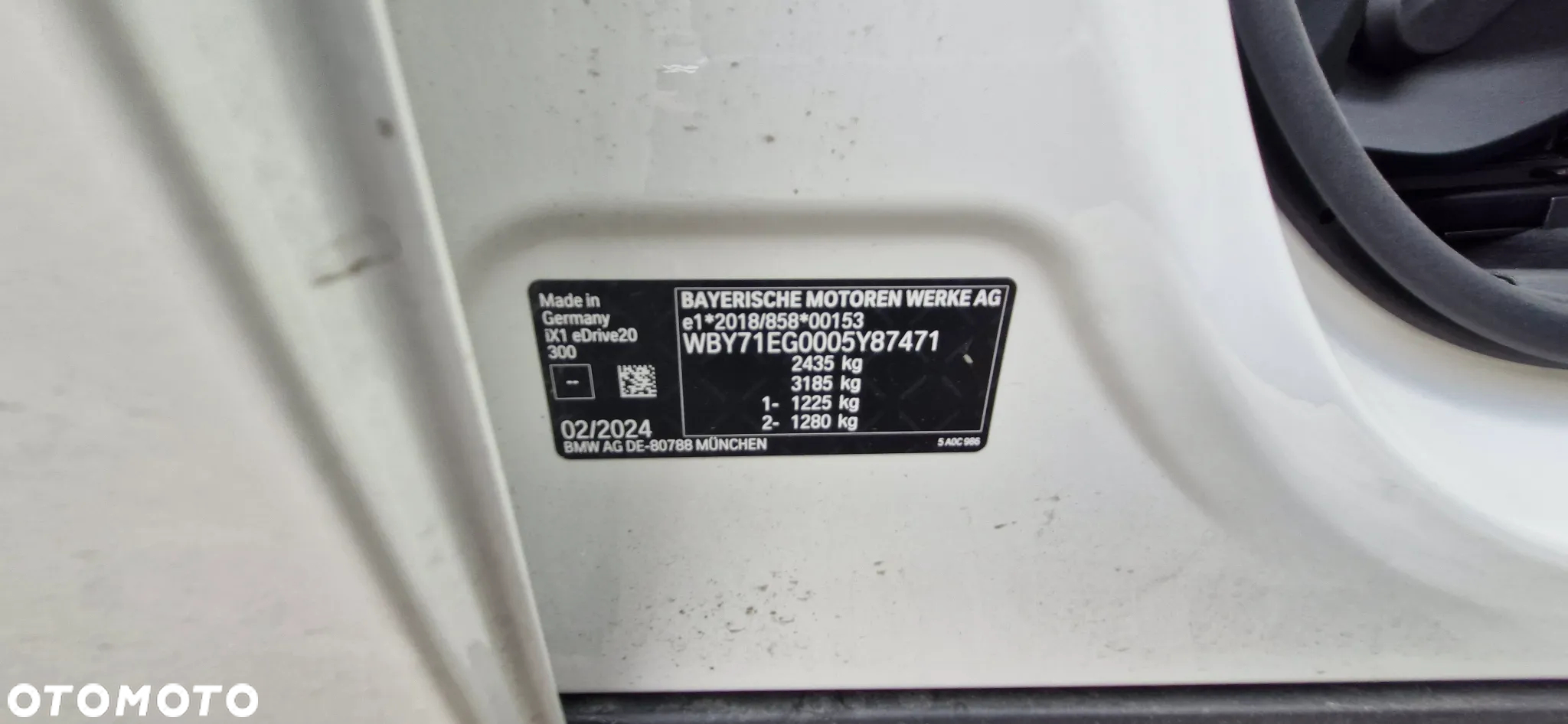 BMW iX1 eDrive20 - 10