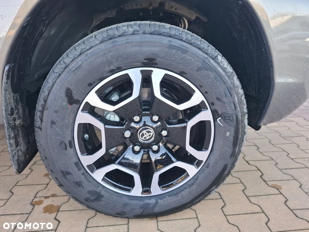 Toyota Hilux 2.8 D-4D mHEV Double Cab Executive 4x4 - 10