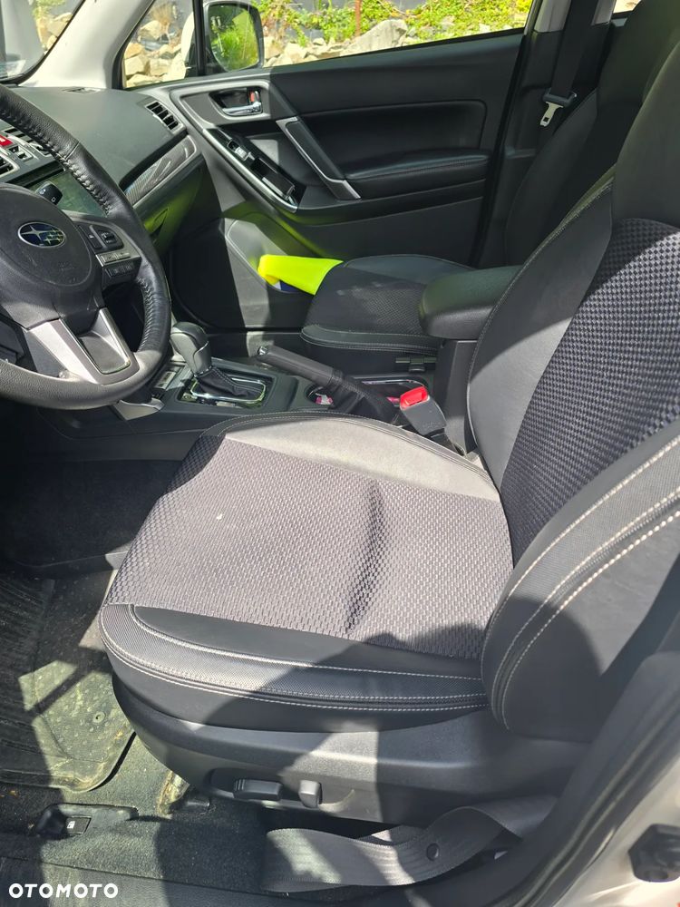 Subaru Forester 2.0 i Exclusive (EyeSight) Lineartronic - 6