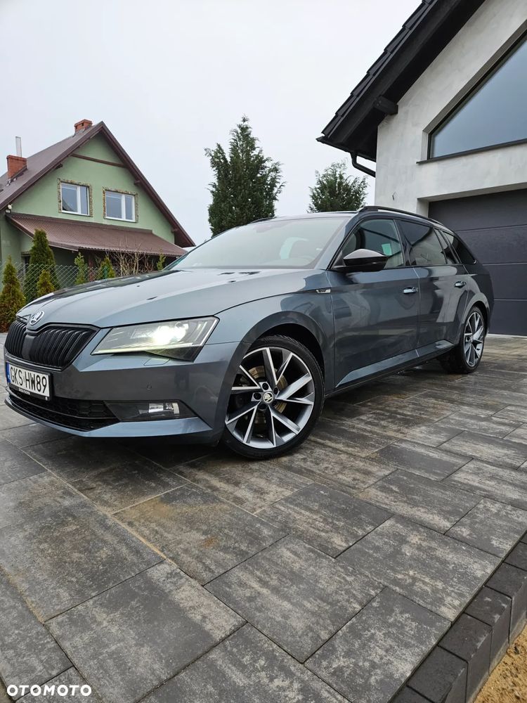 Skoda Superb 2.0 TDI DSG SportLine - 1