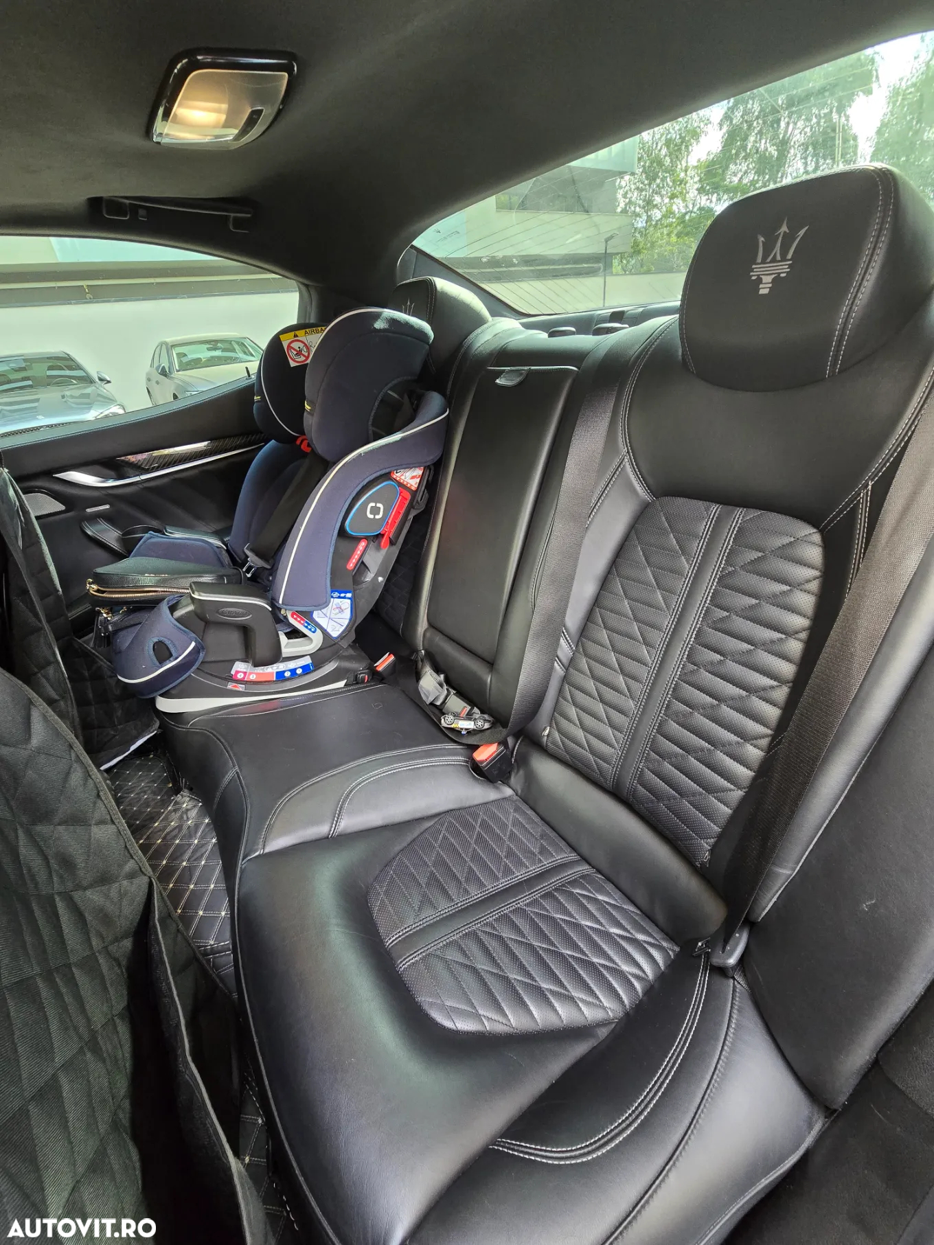 Maserati Ghibli GranSport - 10
