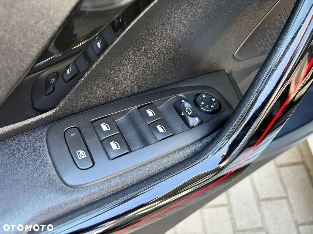 Peugeot 208 PureTech 110 Stop & Start Tech Edition - 17