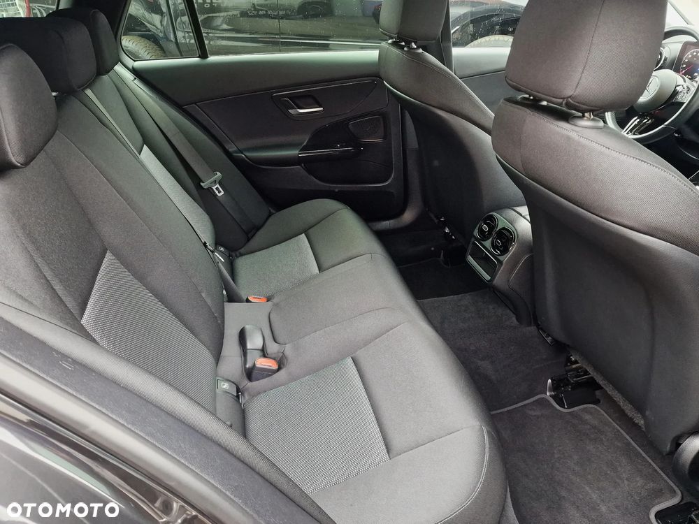 Mercedes-Benz Klasa C 200 d mHEV Business Edition - 22