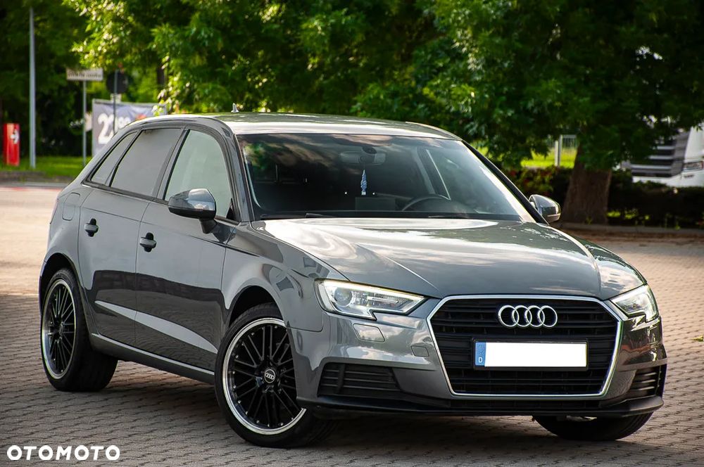 Audi A3 Sportback 1.6 TDI - 8