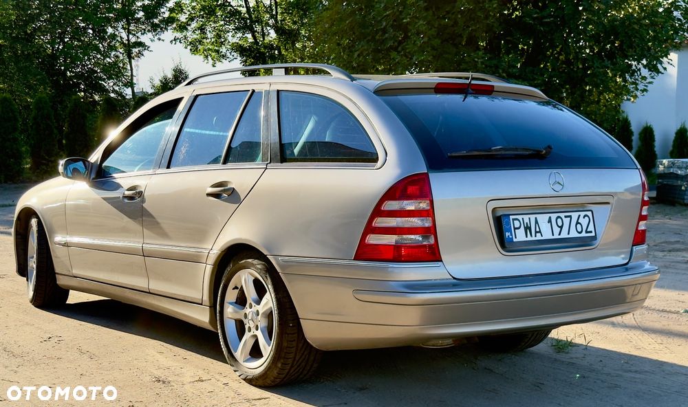 Mercedes-Benz Klasa C 220 T CDI Avantgarde - 4
