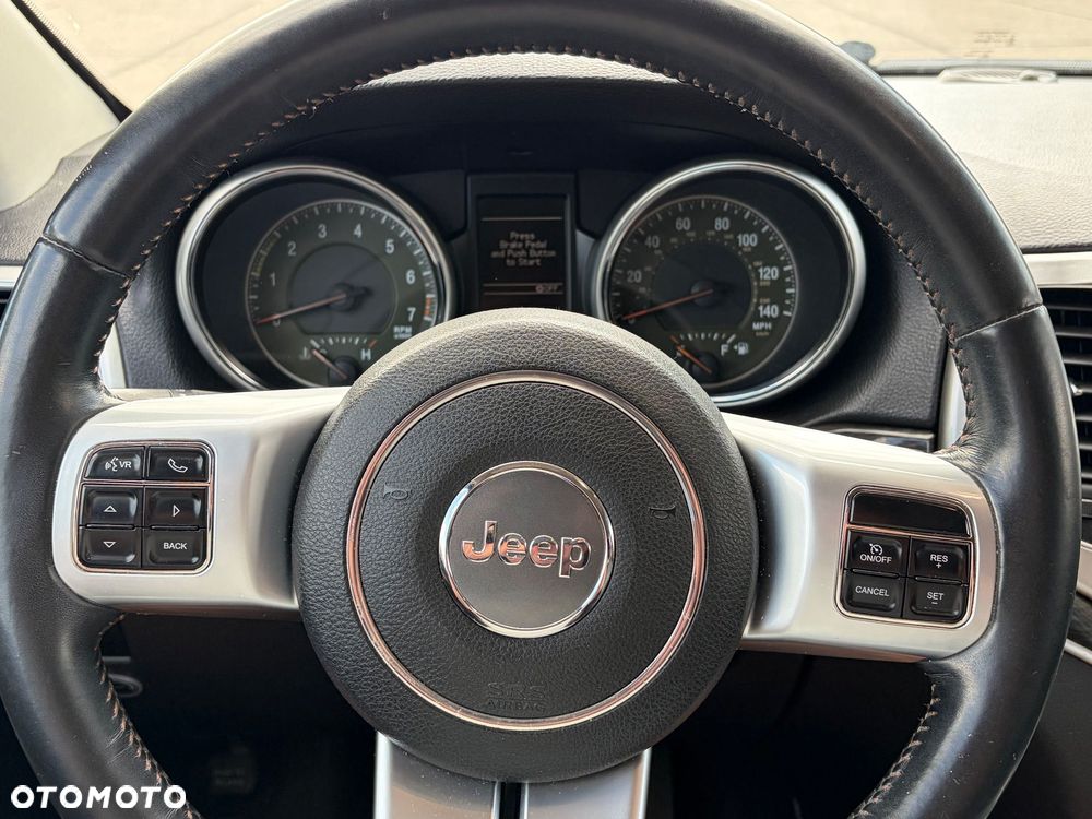 Jeep Grand Cherokee - 29
