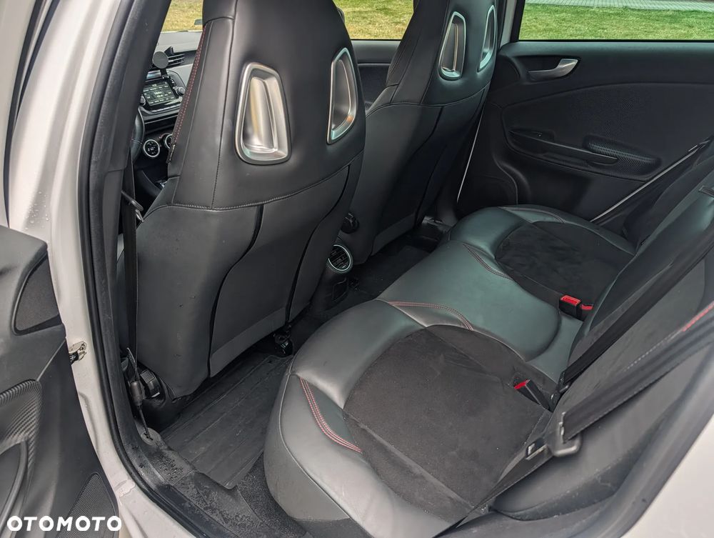 Alfa Romeo Giulietta 1750 TBi Veloce TCT - 3