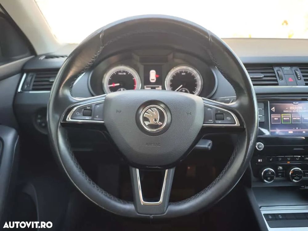 SKODA Octavia 2019 — imagine 19