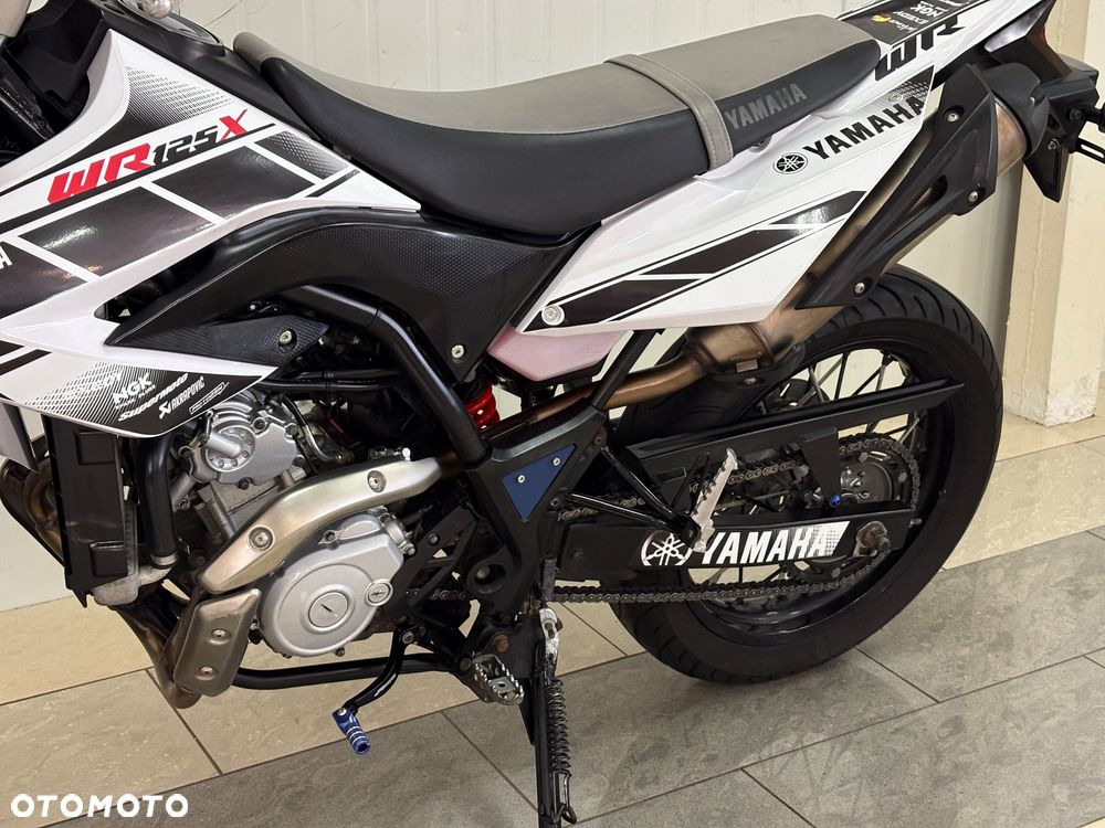 Yamaha WR - 8