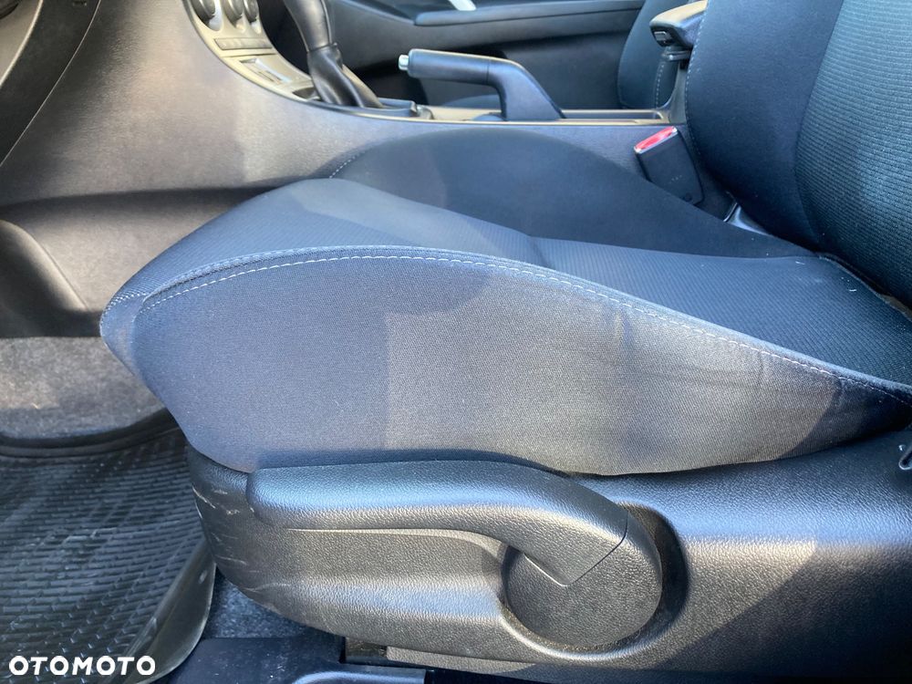 Mazda 3 1.6 Comfort EU5 - 12