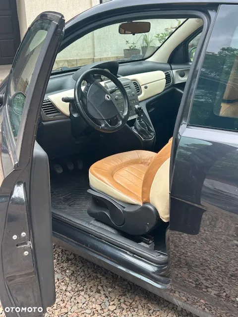 Lancia Ypsilon 1.2 16v Class - 9