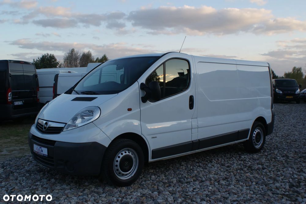 Opel Vivaro - 23