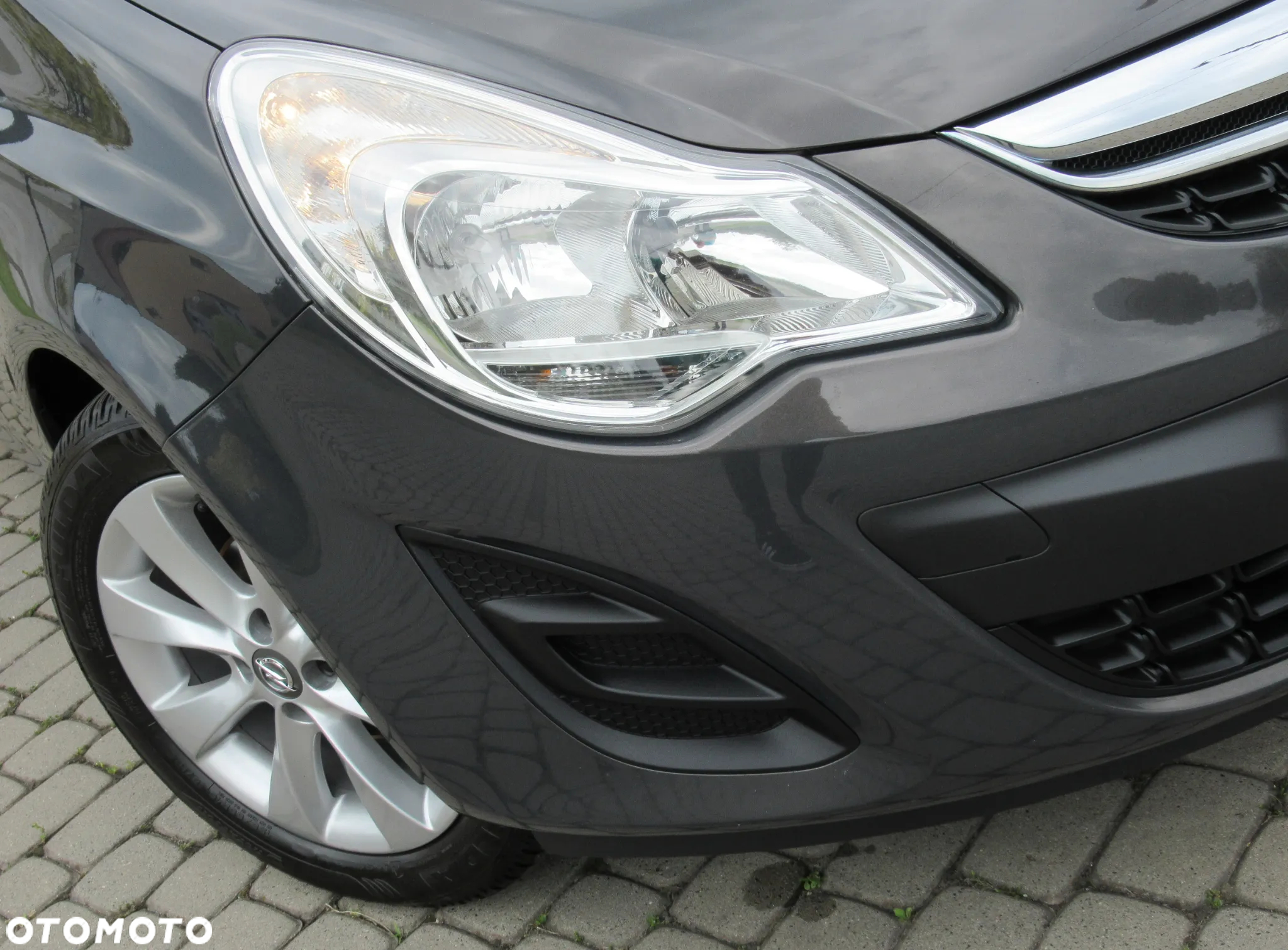 Opel Corsa 1.4 16V Active - 24