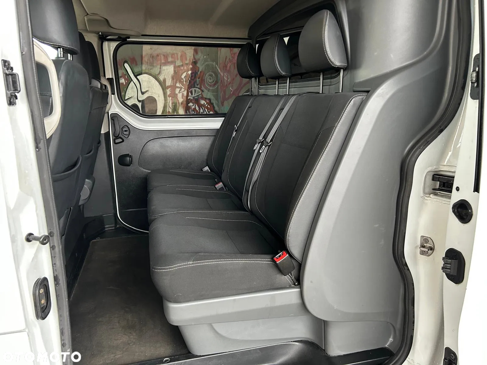 Renault TRAFIC - 6