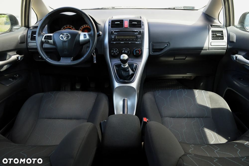 Toyota Auris 1.33 VVT-i Life Comfort - 8