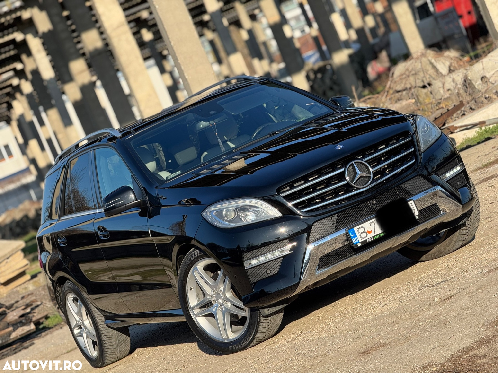 Mercedes-Benz ML 350 BlueTec 4MATIC Aut - 39