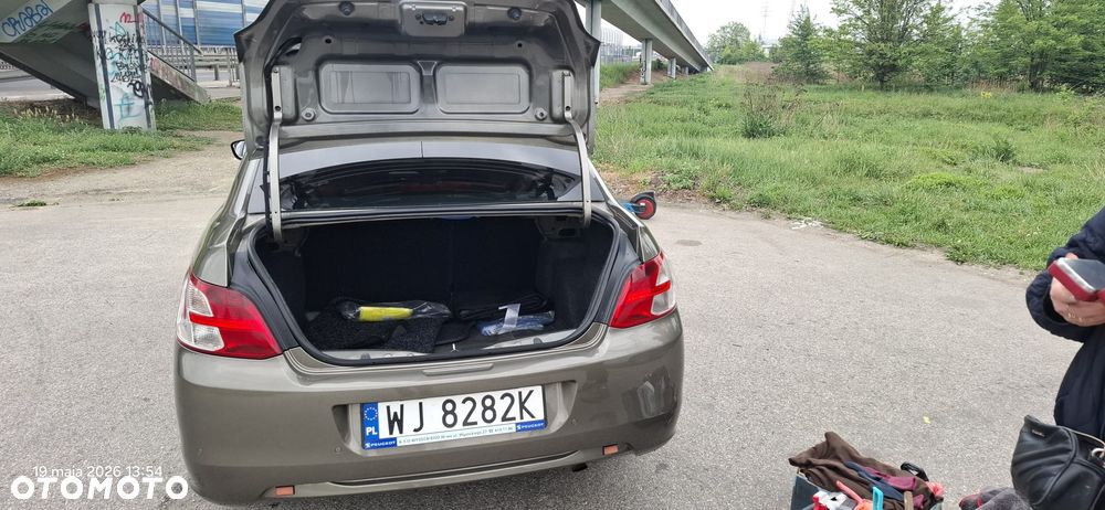 Peugeot 301 1.6 HDi Allure - 4