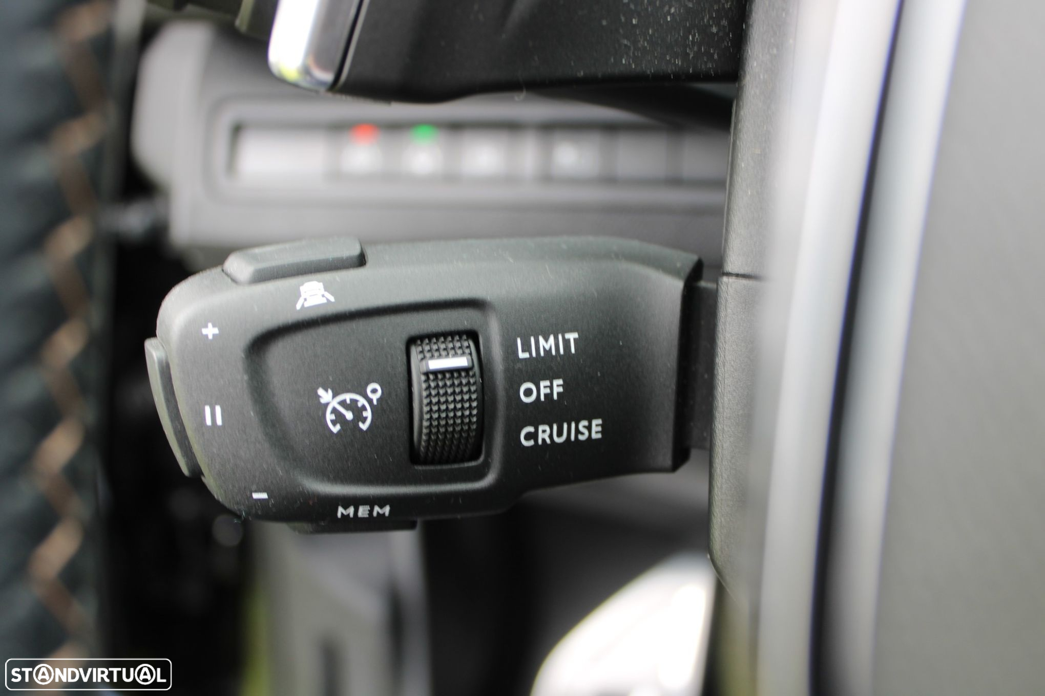 Peugeot 3008 1.6 Hybrid GT e-EAT8 - 38