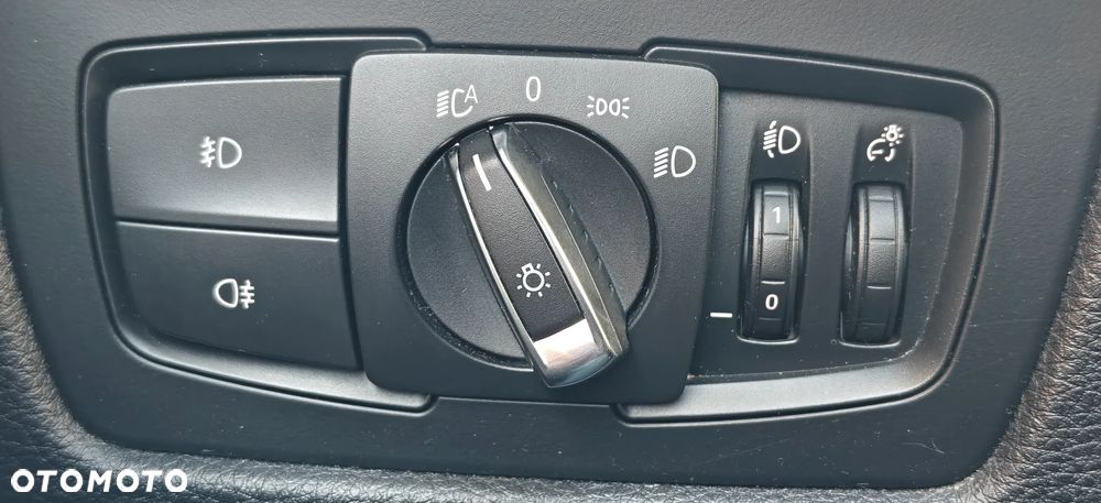 BMW Seria 3 316i Sport Line - 23