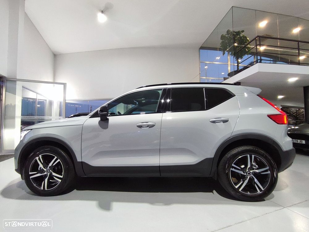 Volvo XC 40 1.5 T2 Plus Dark Auto - 5