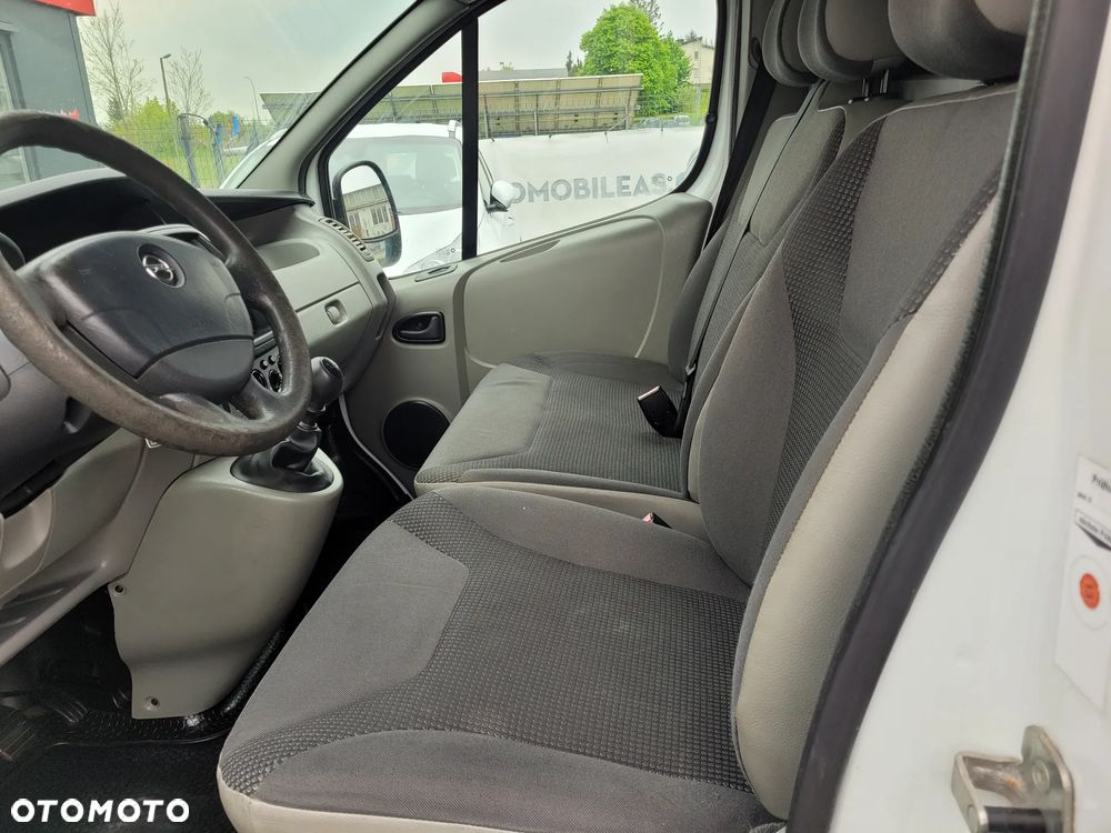 Opel VIVARO - 9