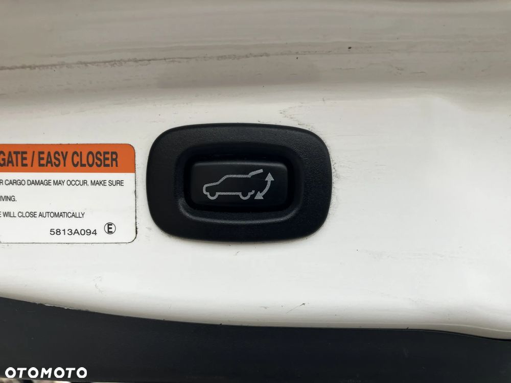 Mitsubishi Outlander 2.0 4WD Plus - 6