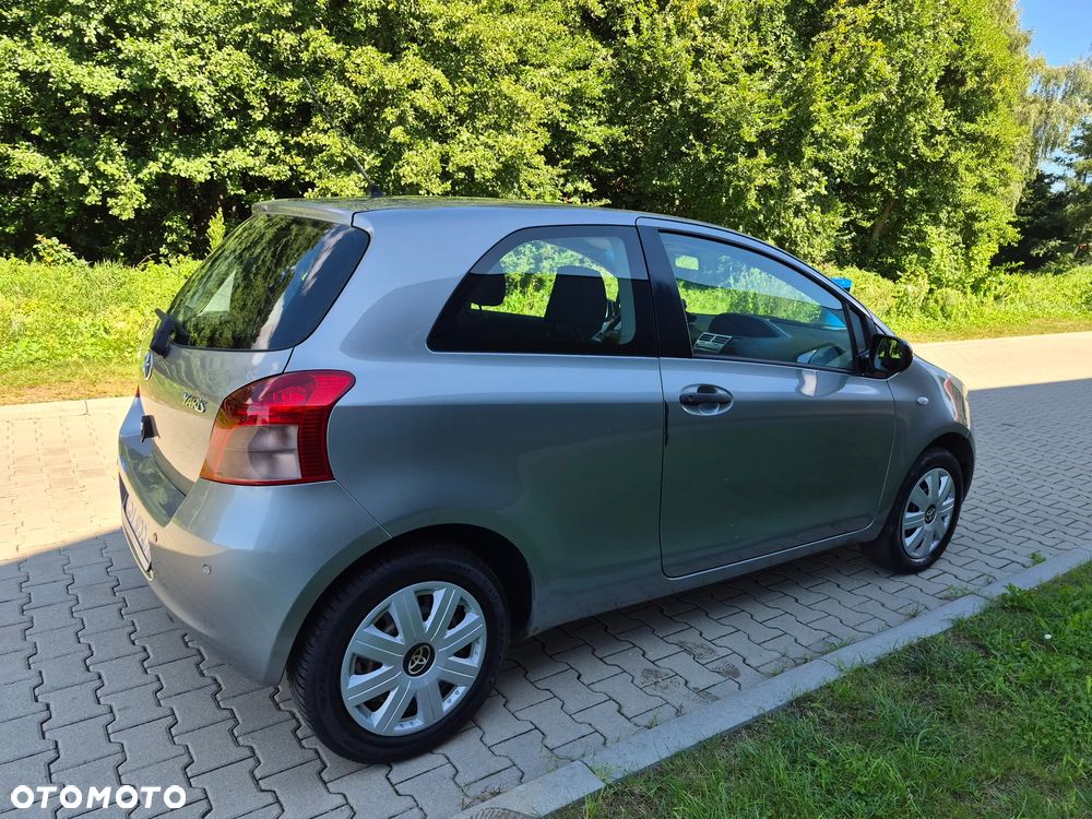 Toyota Yaris 1.0 Luna A/C - 9