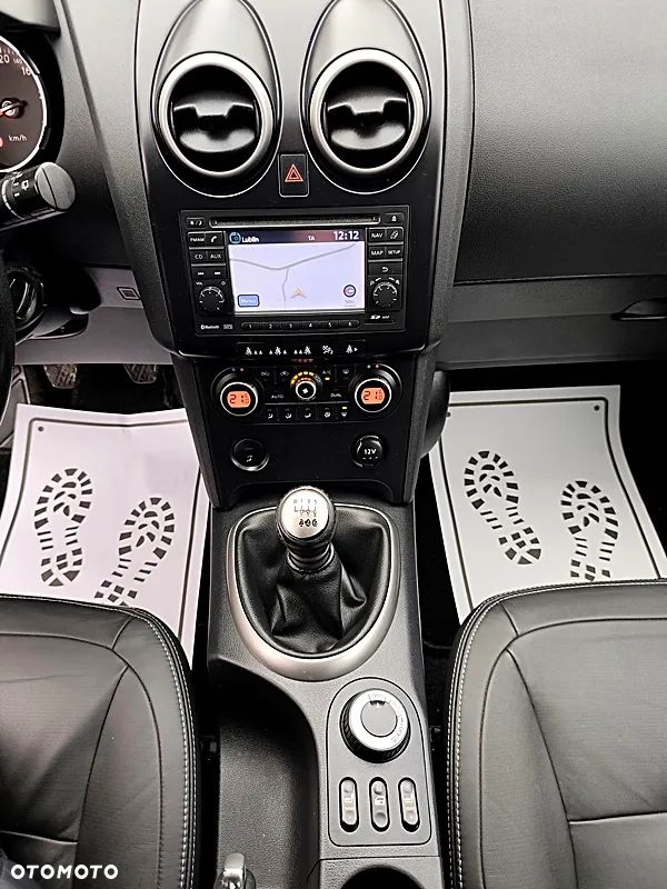 Nissan Qashqai+2 - 12