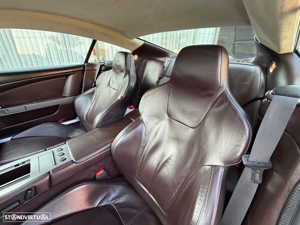 Aston Martin DB9 Coupe Touchtronic - 17