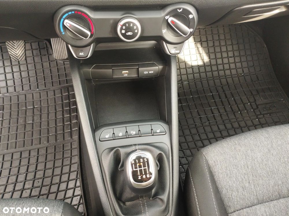 Kia Stonic 1.0 T-GDI M - 15