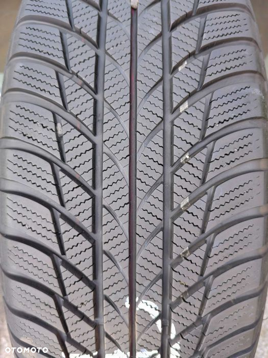 215/65R17 99H Bridgestone Blizzak LM 001 para zima PZ28 - 8