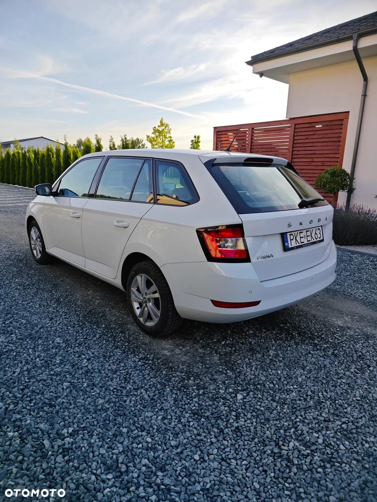 Skoda Fabia 1.0 TSI Ambition - 6