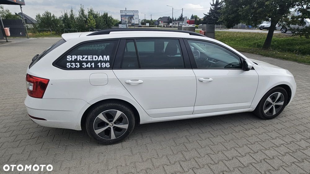Skoda Octavia 1.6 TDI SCR Ambition - 6