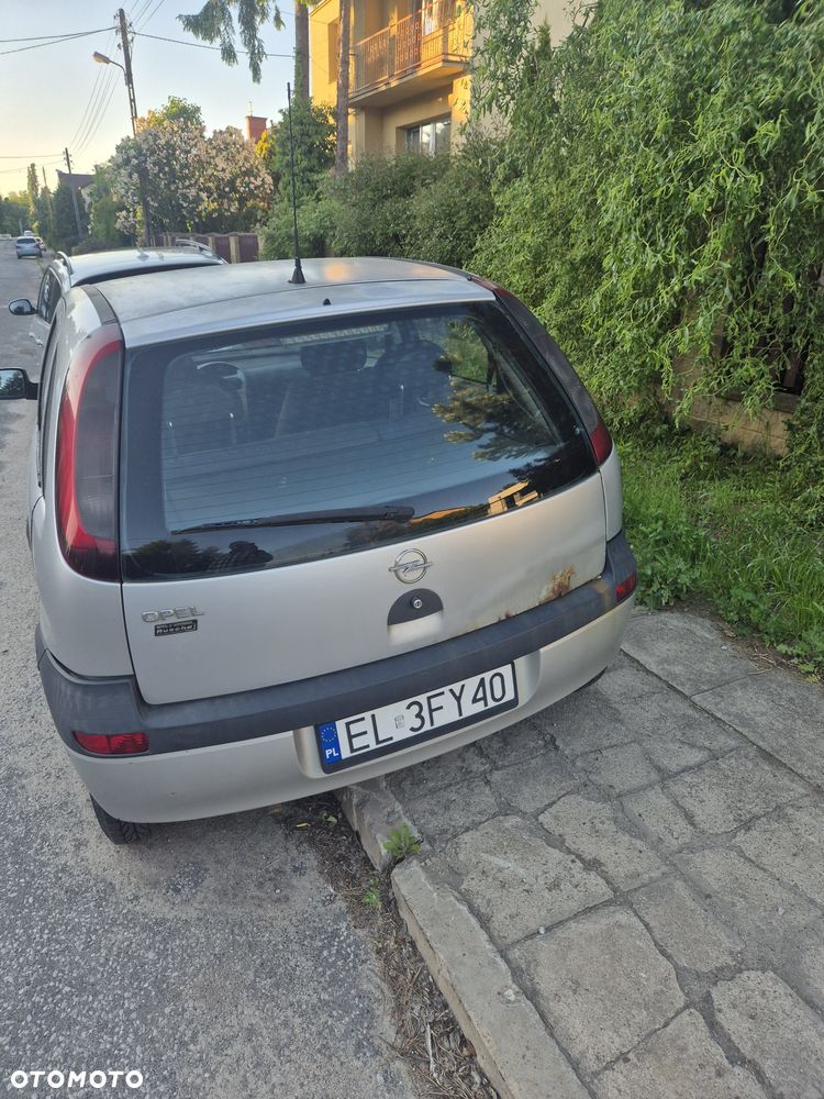 Opel Corsa - 2