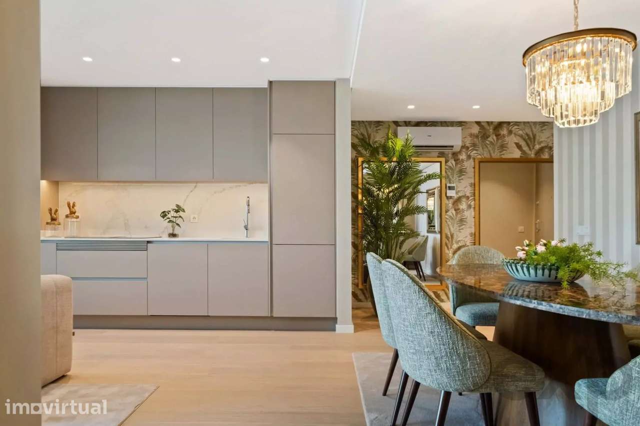 Apartamento T2 com Piscina e Vista Baia do Funchal - Grande imagem: 2/34
