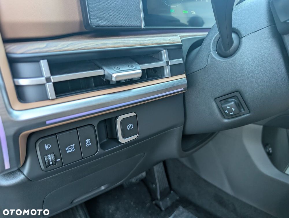 Hyundai Santa Fe 1.6 T-GDI HEV Calligraphy 4WD 6os - 28