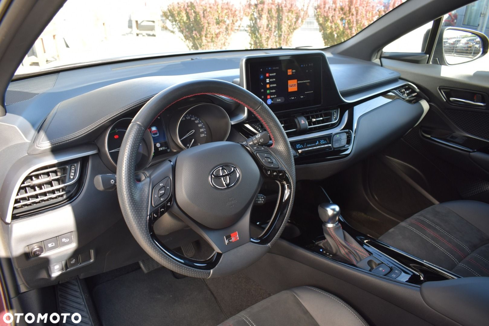 Toyota C-HR - 13