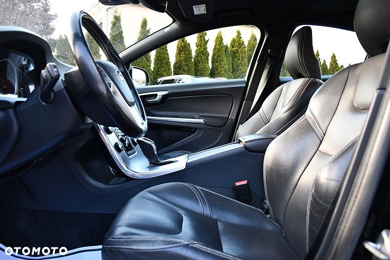 Volvo S60 D3 Geartronic Momentum - 10