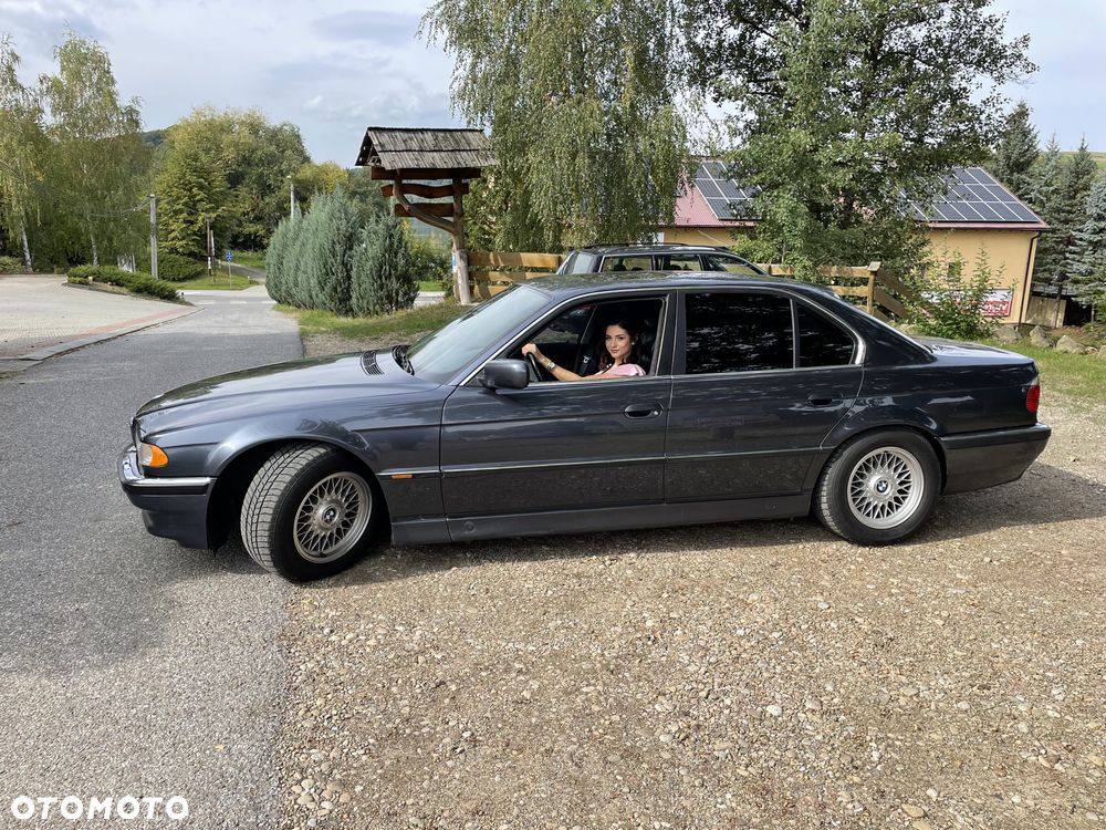 BMW Seria 7 740i - 15