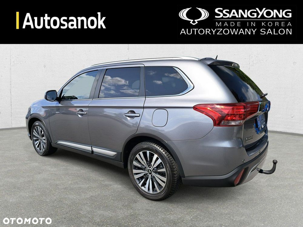 Mitsubishi Outlander 2.0 Instyle SDA 4WD CVT - 7