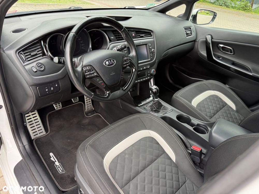 Kia Ceed 1.6 CRDi 136 ISG GT Line - 15