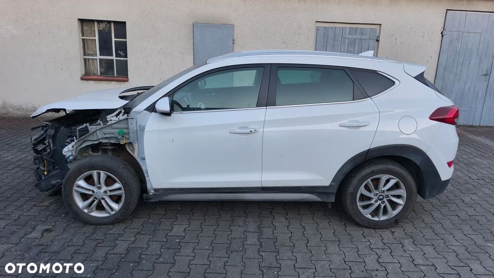 Hyundai Tucson blue 1.7 CRDi 2WD DCT Passion Plus - 39