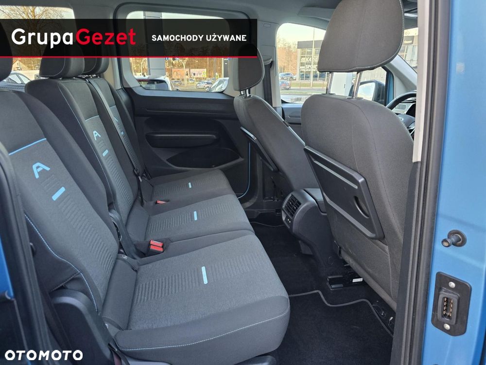 Ford Tourneo Connect - 32