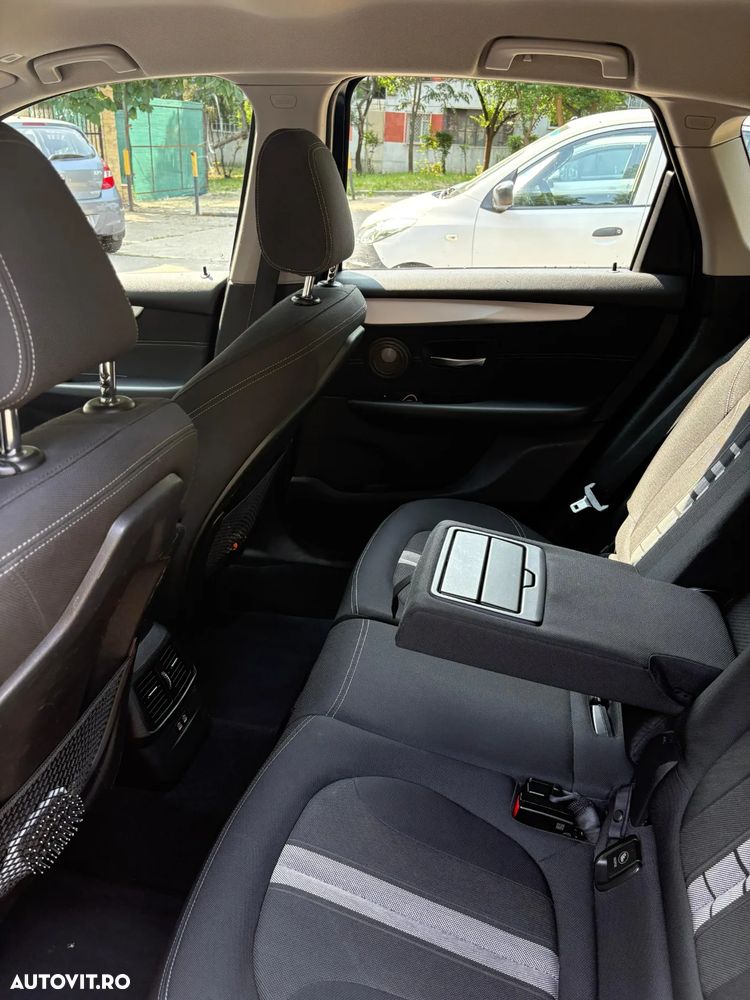 BMW Seria 2 218d AT - 6