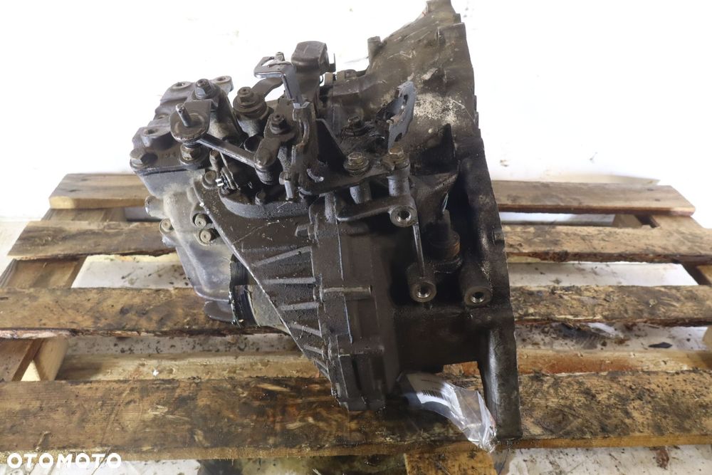 SKRZYNIA BIEGÓW 5 BIEGOWA KIA SPORTAGE II LIFT 2.0CRDI S714J - 4