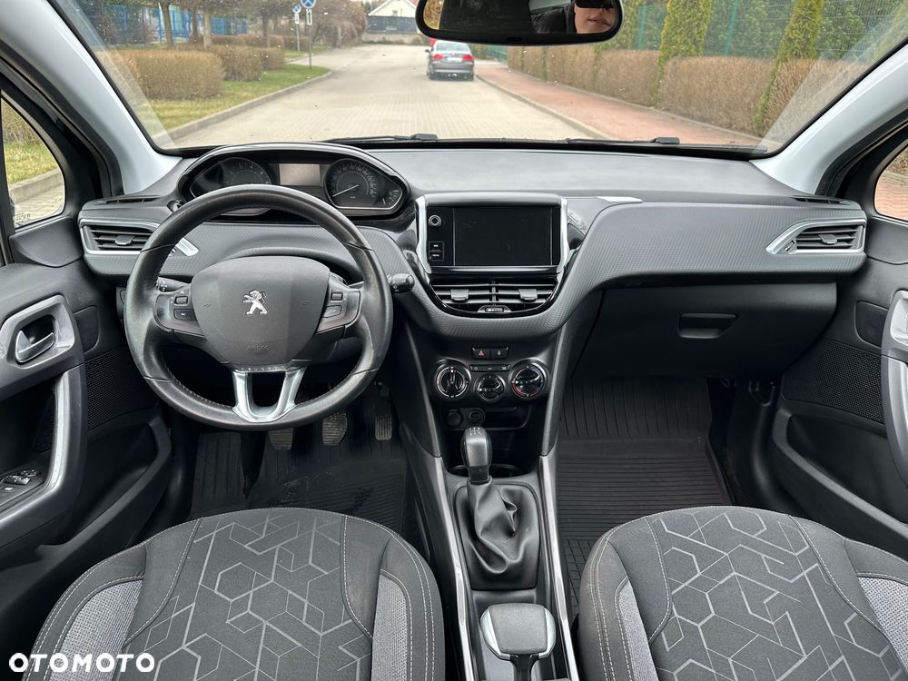 Peugeot 2008 PureTech 82 Style - 15