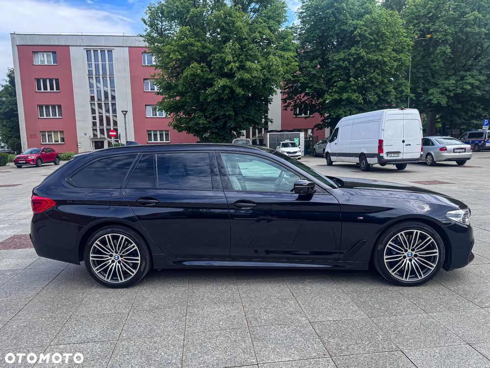 BMW Seria 5 540i xDrive - 9