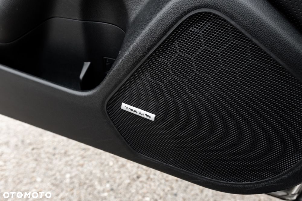 Subaru Outback 2.5RC NAV - 30